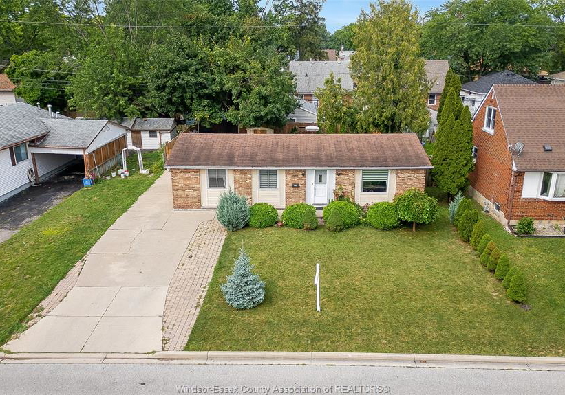 1045-reedmere-road-windsor-ontario-26018982