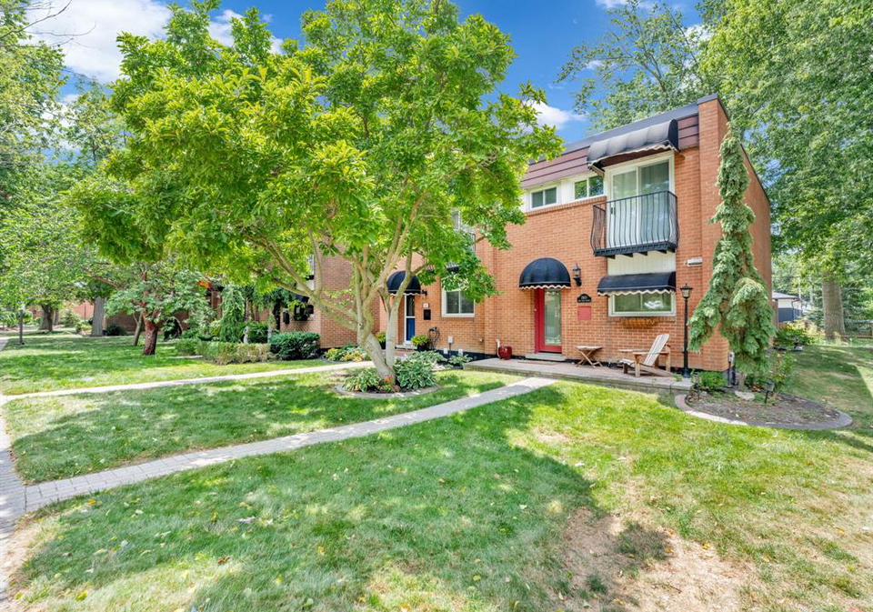 1805-east-gate-estates-windsor-ontario-26018996