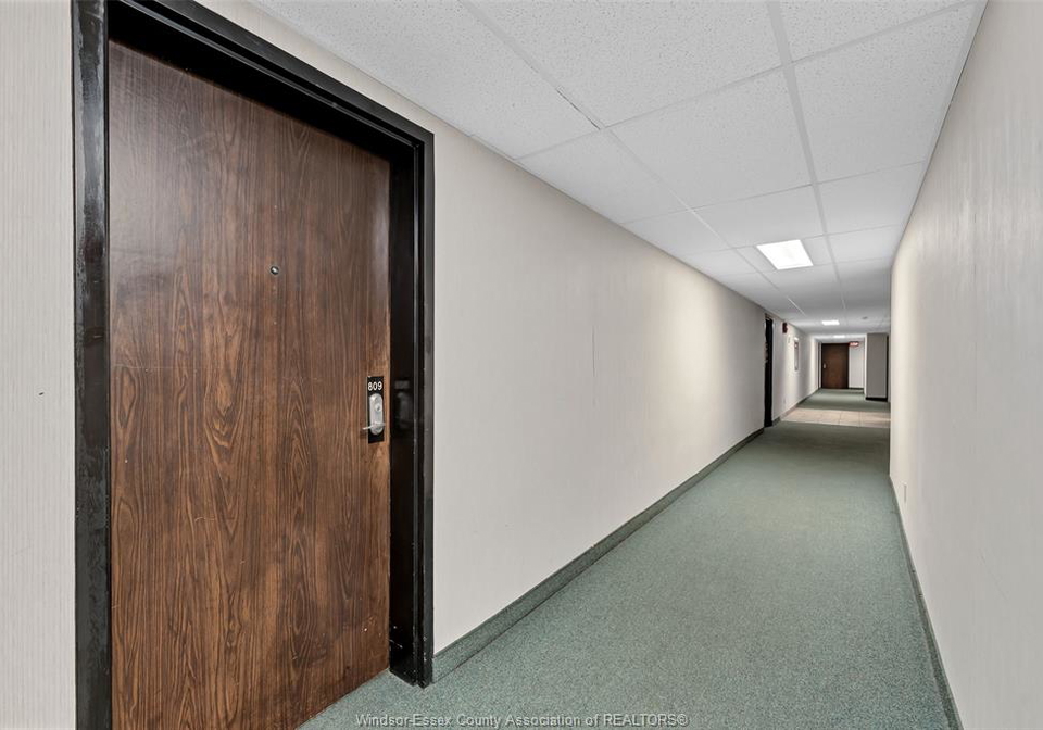 120-pickering-amherstburg-ontario-26019017