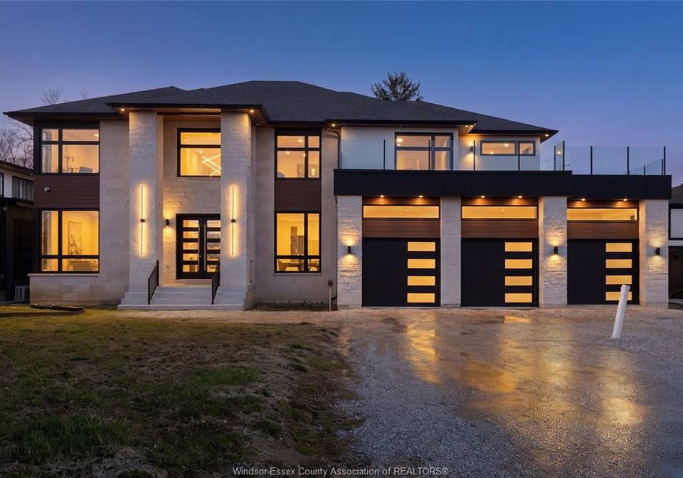 8535-riverside-drive-east-windsor-ontario-26019019