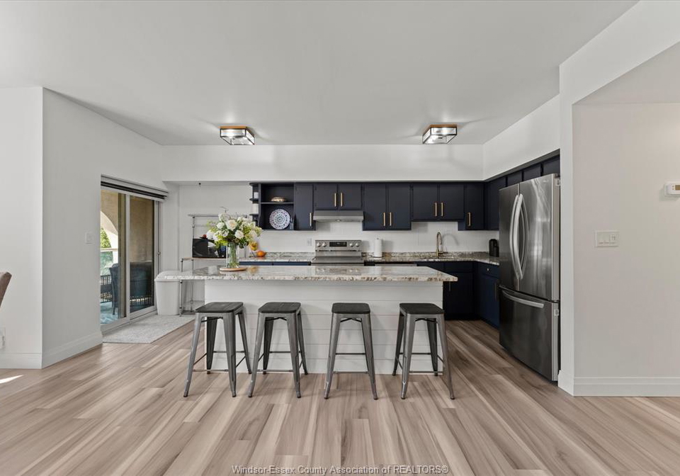 4850-grand-boulevard-windsor-ontario-26019023