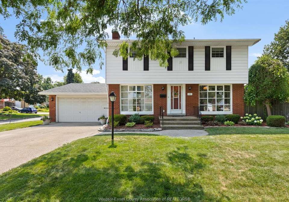3495-everts-avenue-windsor-ontario-26019025