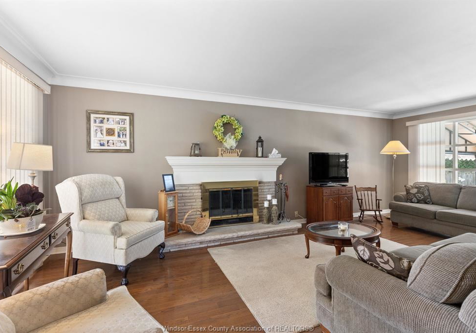 3495-everts-avenue-windsor-ontario-26019025