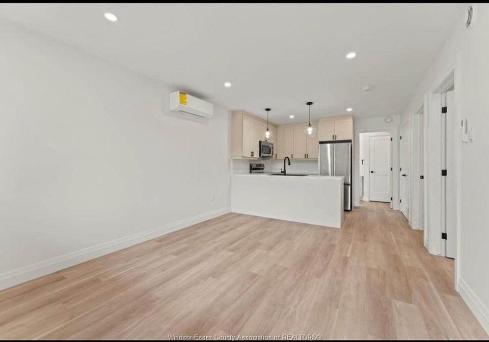 1287-aubin-road-windsor-ontario-26019058