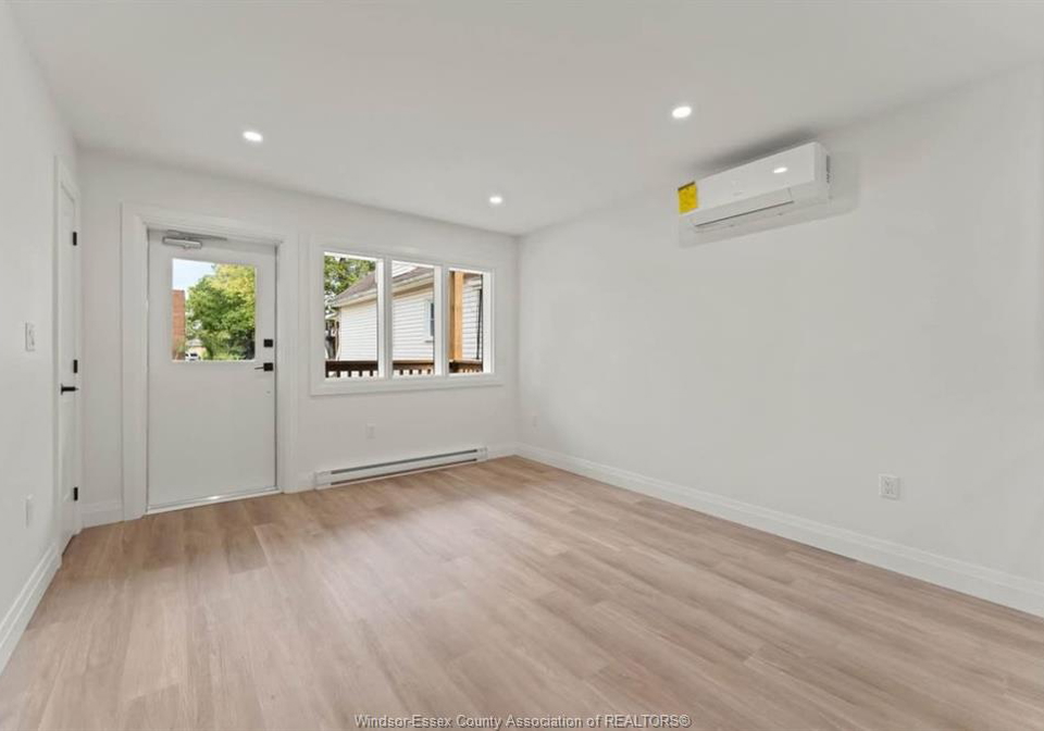 1287-aubin-road-windsor-ontario-26019058