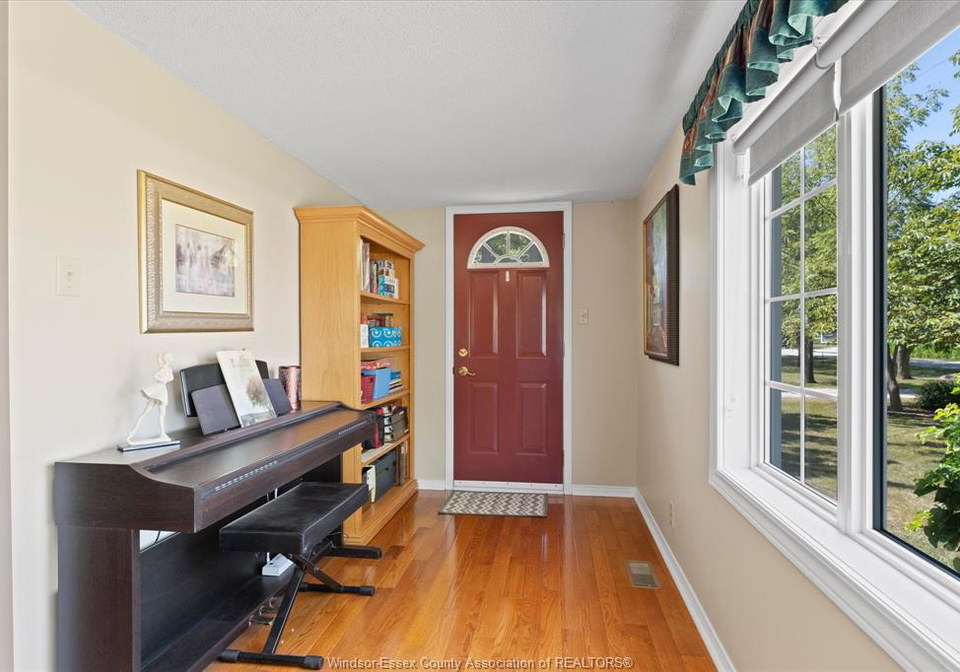768-west-belle-river-road-lakeshore-ontario-26019068