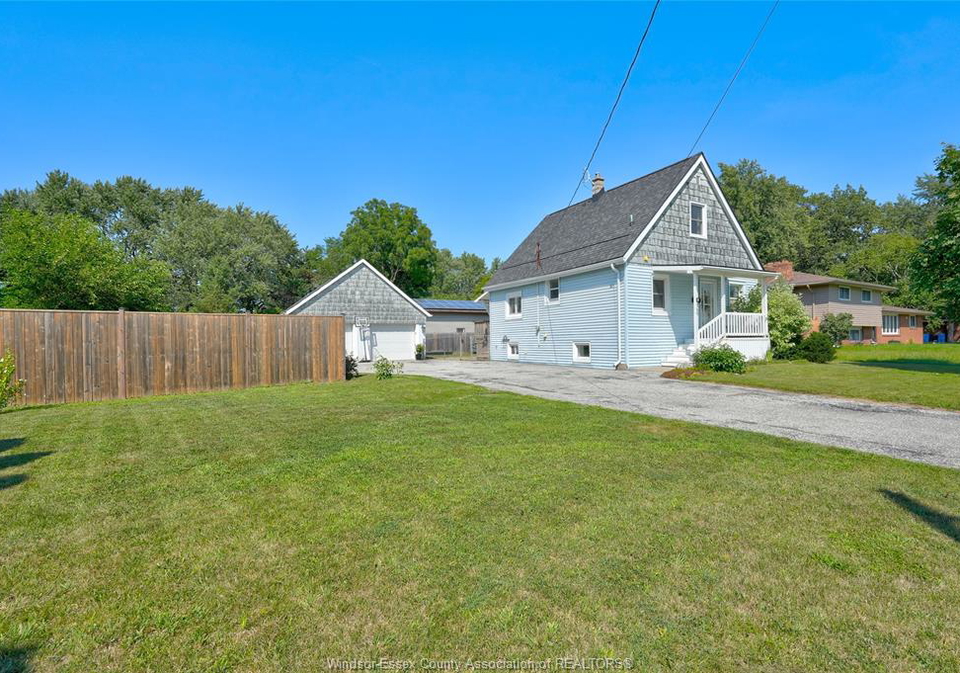360-highway-18-lasalle-ontario-26019074