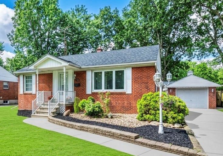 3365-curry-avenue-windsor-ontario-26019079