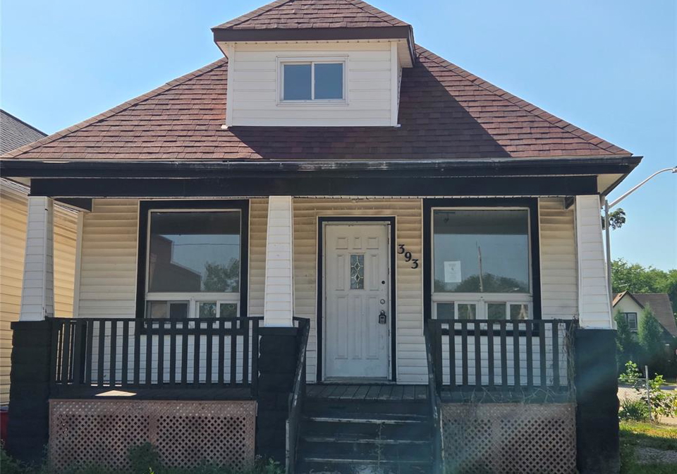 393-newbury-street-windsor-ontario-26019094