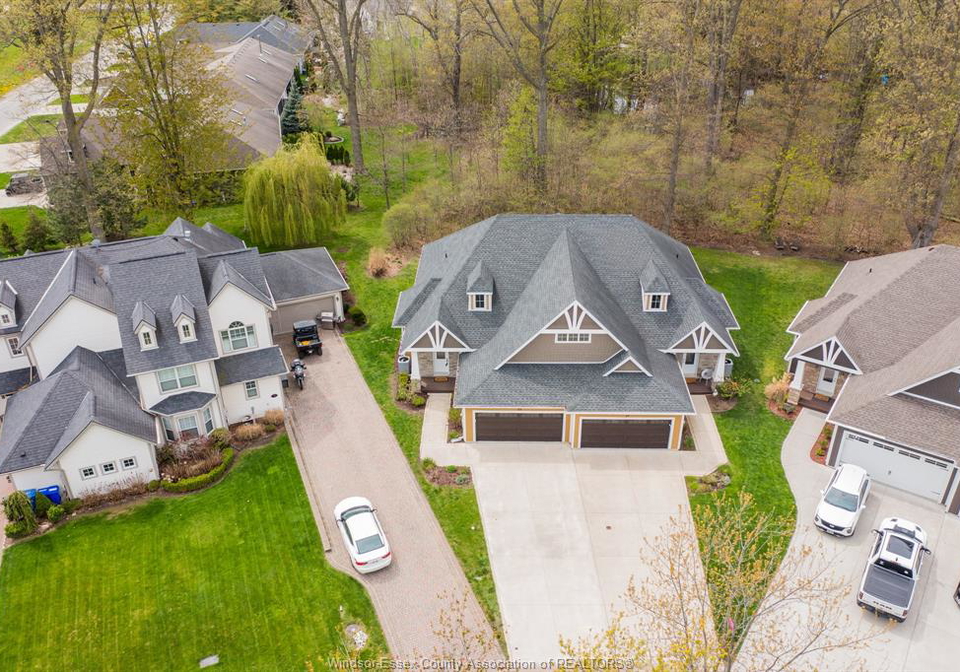 69-red-oak-crescent-amherstburg-ontario-26019115
