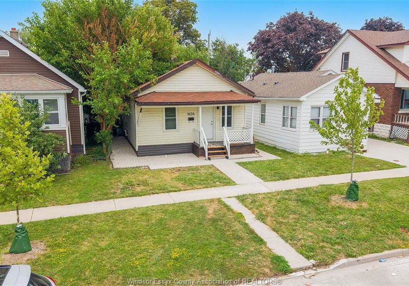 1626-albert-windsor-ontario-26019116