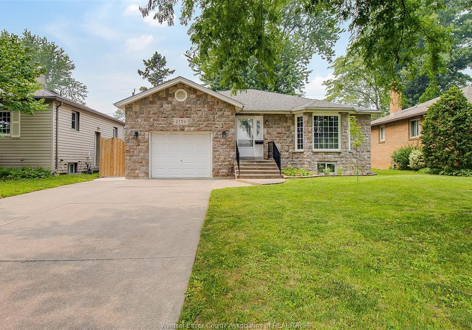 2759-mckay-avenue-windsor-ontario-26019118
