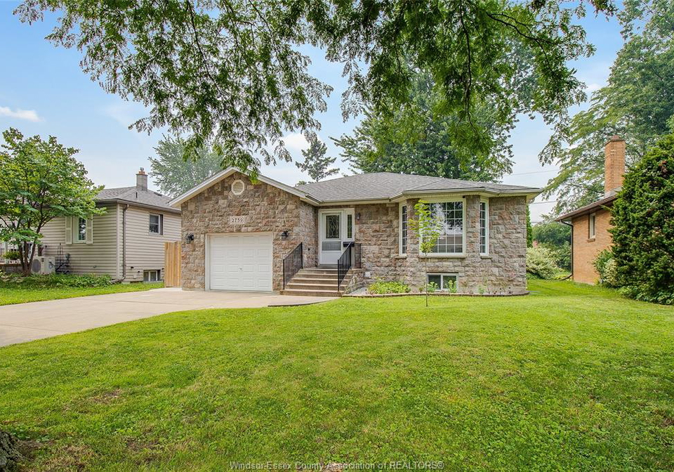 2759-mckay-avenue-windsor-ontario-26019118