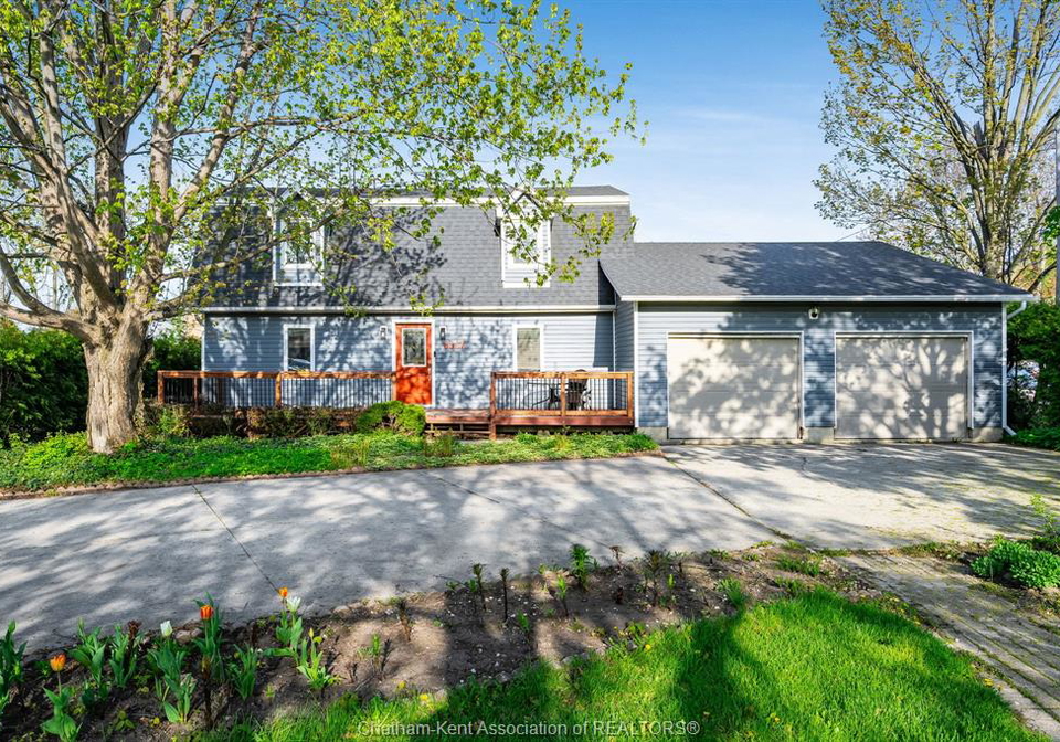 6527-main-street-comber-ontario-26019119