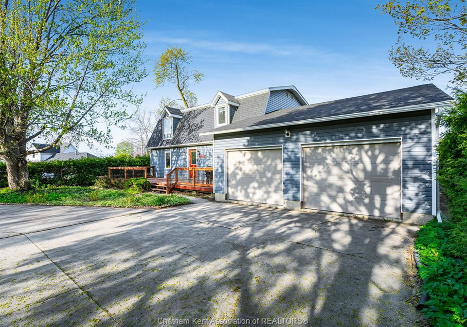 6527-main-street-comber-ontario-26019119