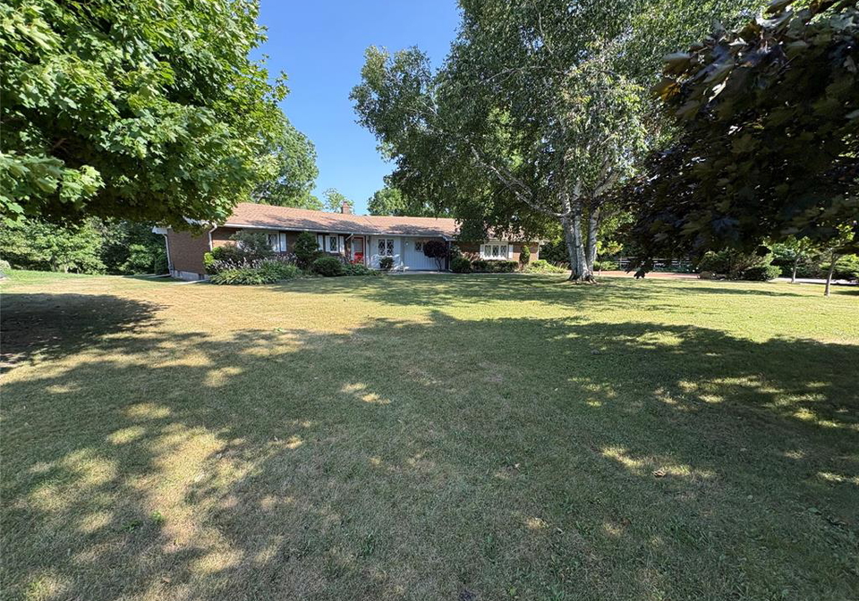 37-park-lane-lambton-shores-ontario-26019147