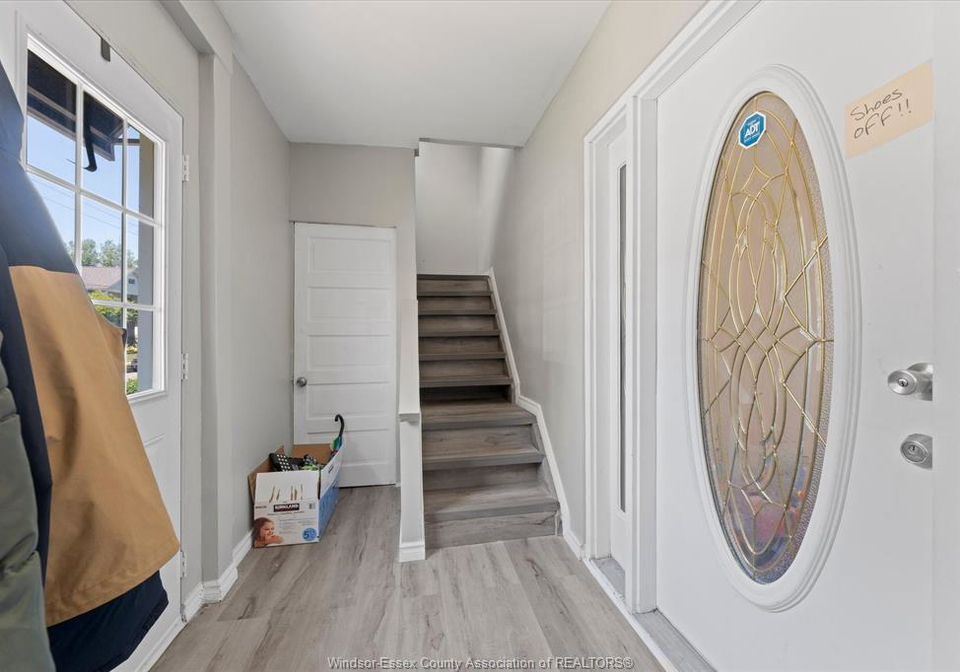 1564-langlois-avenue-windsor-ontario-26019152