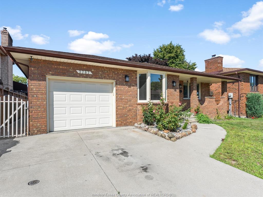 2787-lionel-drive-windsor-ontario-26019157