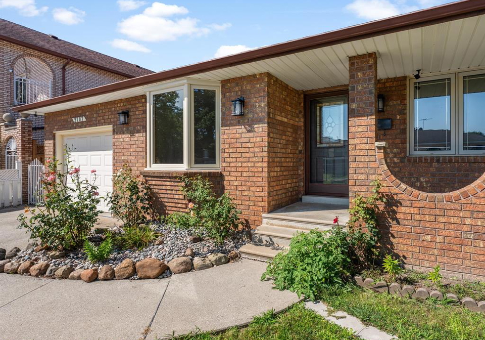 2787-lionel-drive-windsor-ontario-26019157