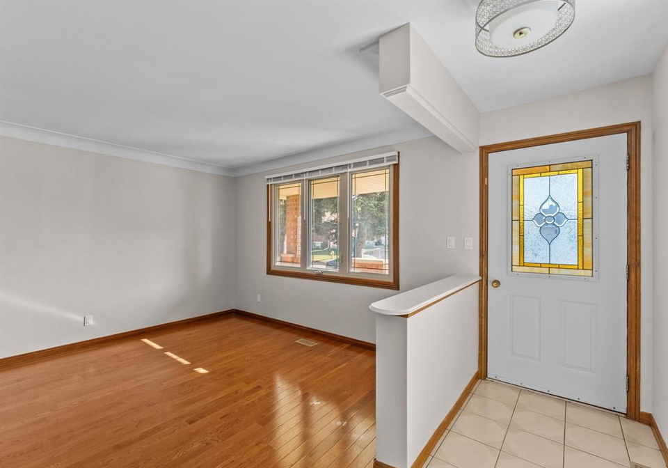 2787-lionel-drive-windsor-ontario-26019157