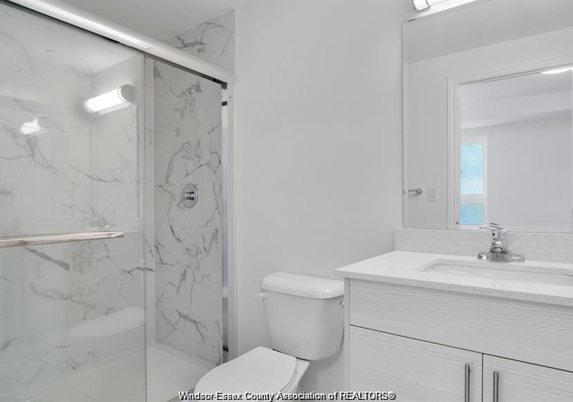 1675-banwell-windsor-ontario-26019159