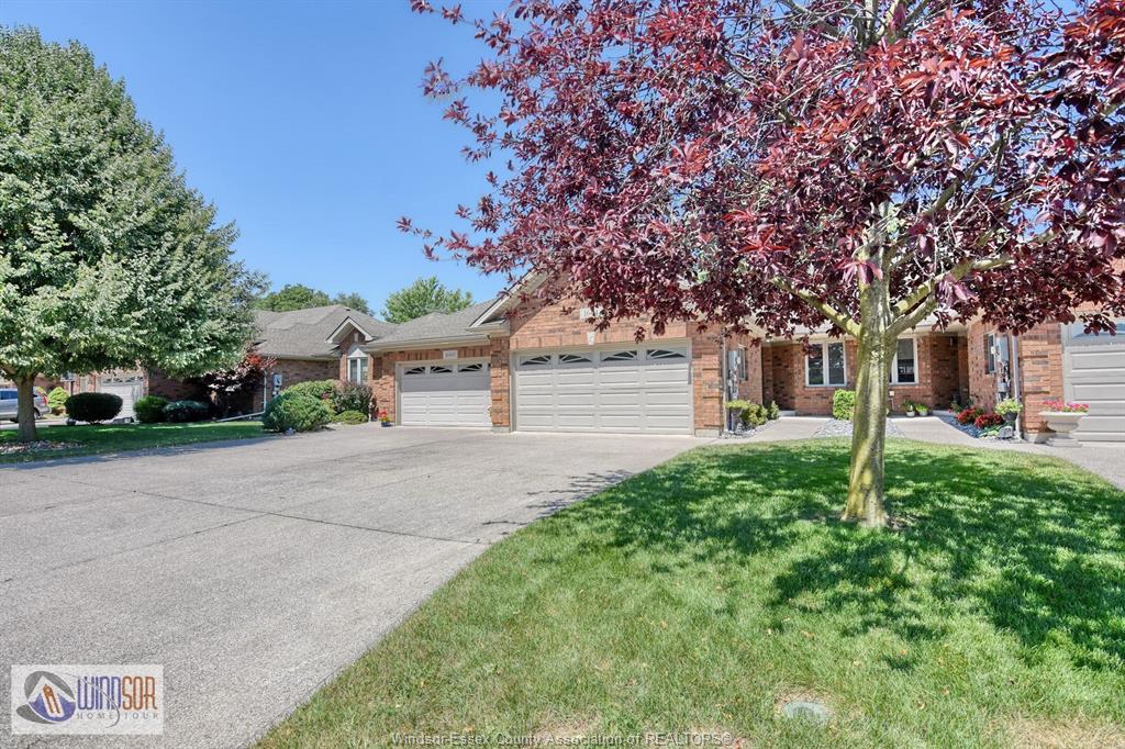 1664-naples-lasalle-ontario-26019163