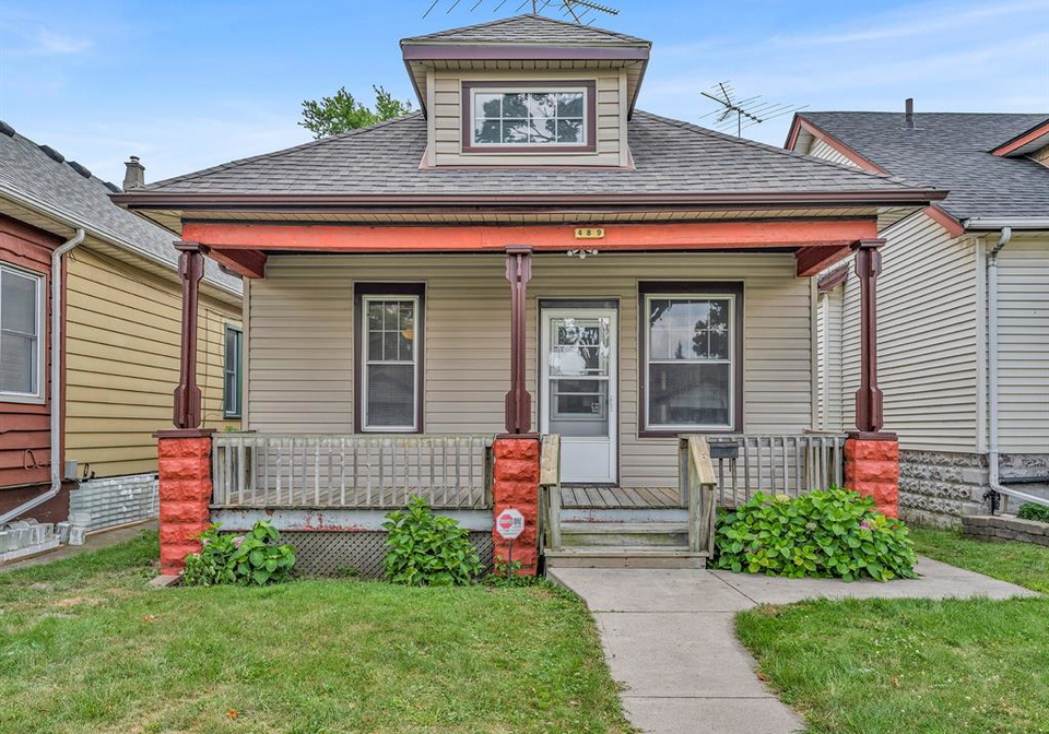 489-mckay-windsor-ontario-26019173