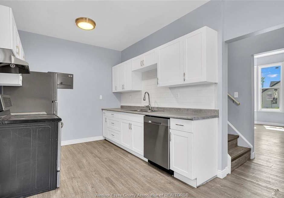 294-louis-avenue-windsor-ontario-26019176