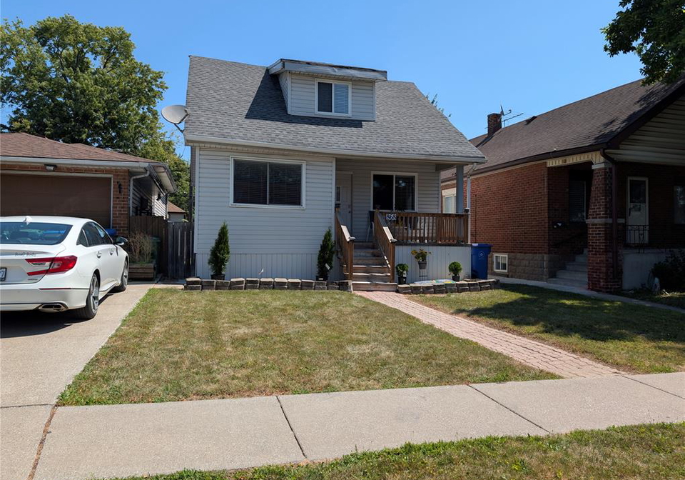 868-elm-windsor-ontario-26019182