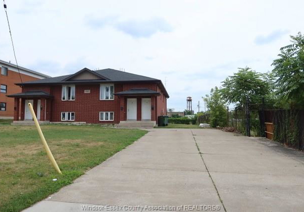 680-cameron-windsor-ontario-26019206