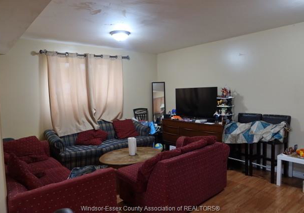 680-cameron-windsor-ontario-26019206