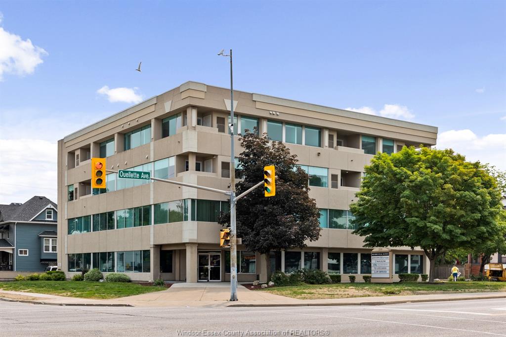 1500-ouellette-windsor-ontario-26019208
