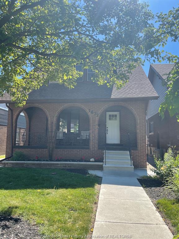 1677-victoria-avenue-windsor-ontario-26019211