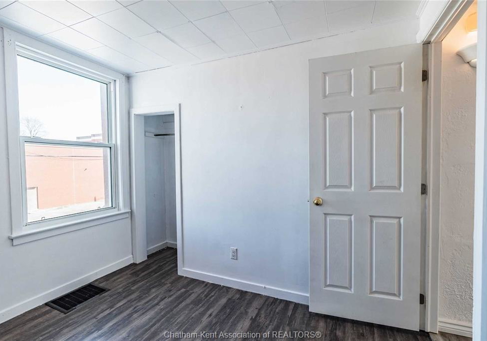 26-florence-street-chatham-ontario-26019225