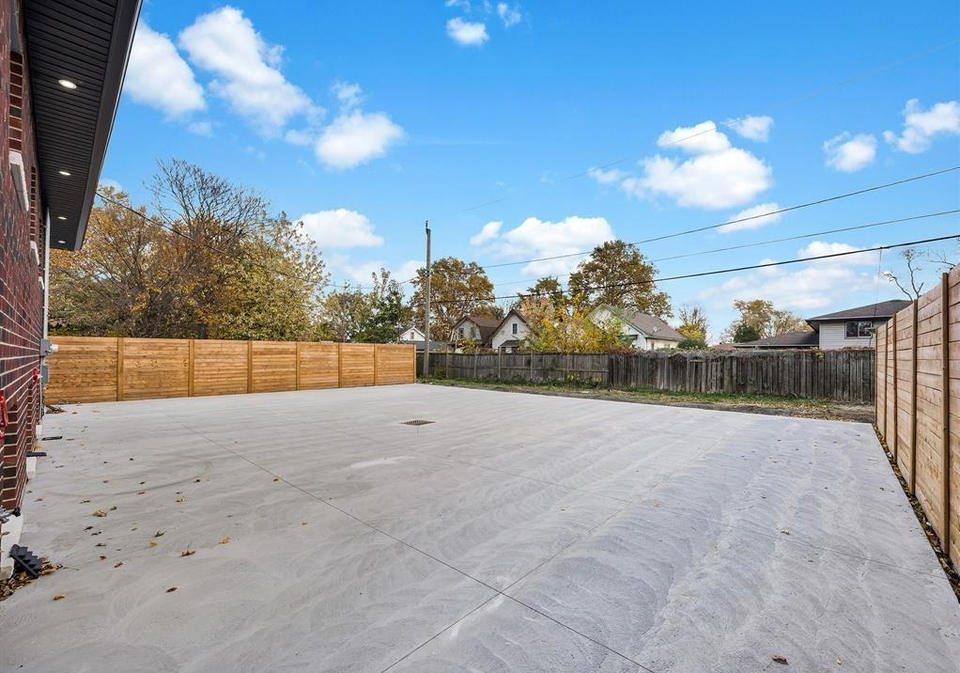 3549-peter-street-windsor-ontario-26019227
