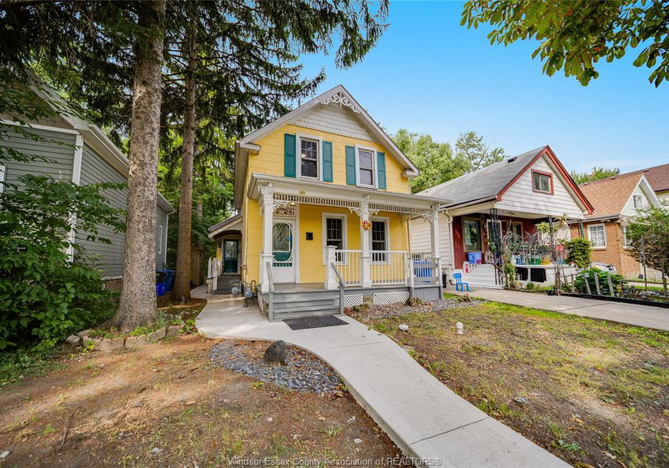 211-cameron-windsor-ontario-26019262