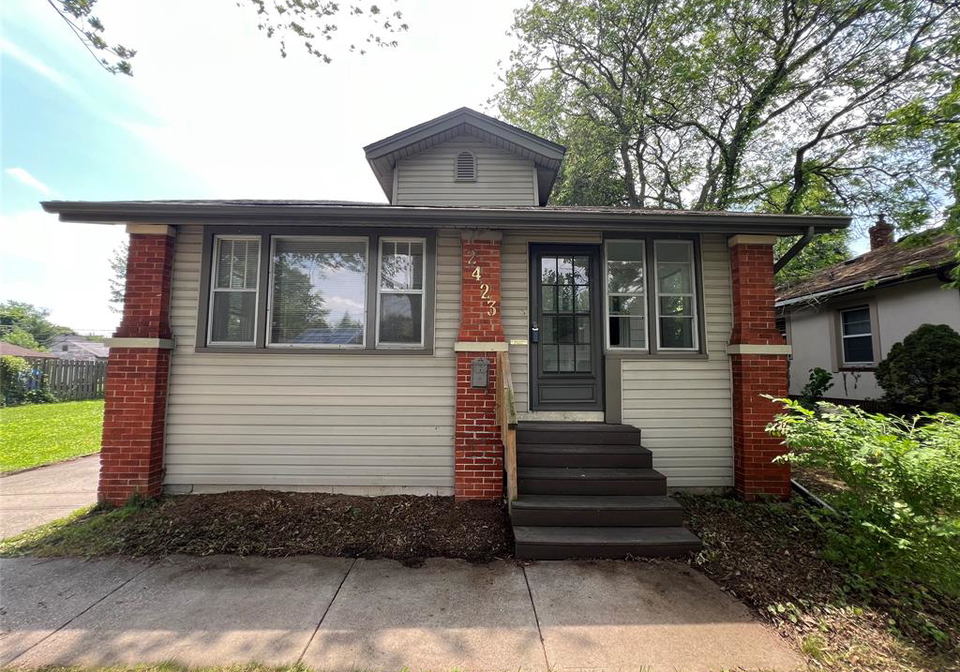 2423-princess-avenue-windsor-ontario-26019287