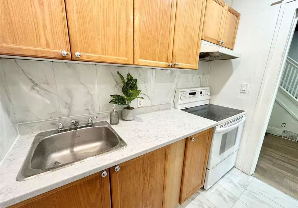 410-rankin-avenue-windsor-ontario-26019292