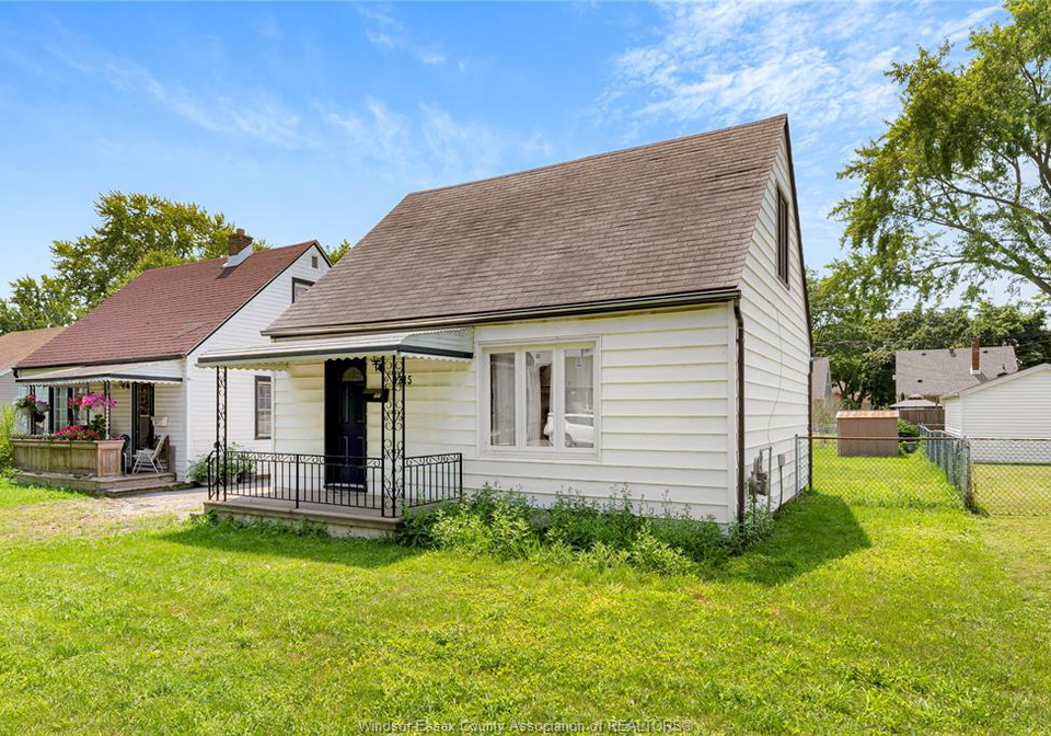 1315-partington-avenue-windsor-ontario-26019303