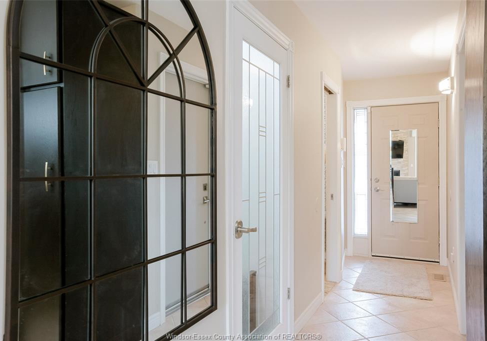 395-tuscany-tecumseh-ontario-26019306