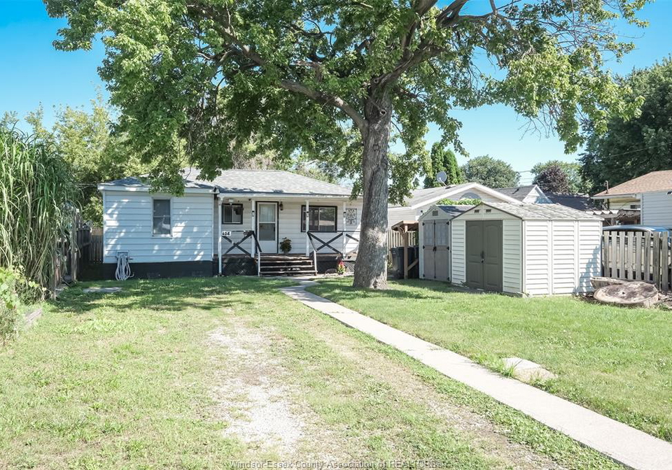 624-charles-windsor-ontario-26019307