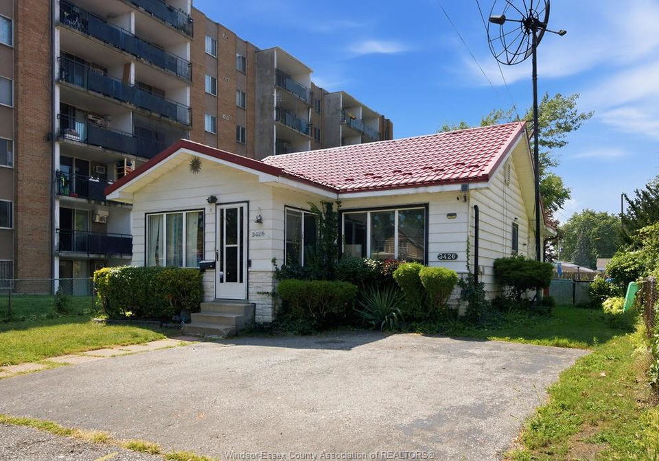 3426-peter-street-windsor-ontario-26019312
