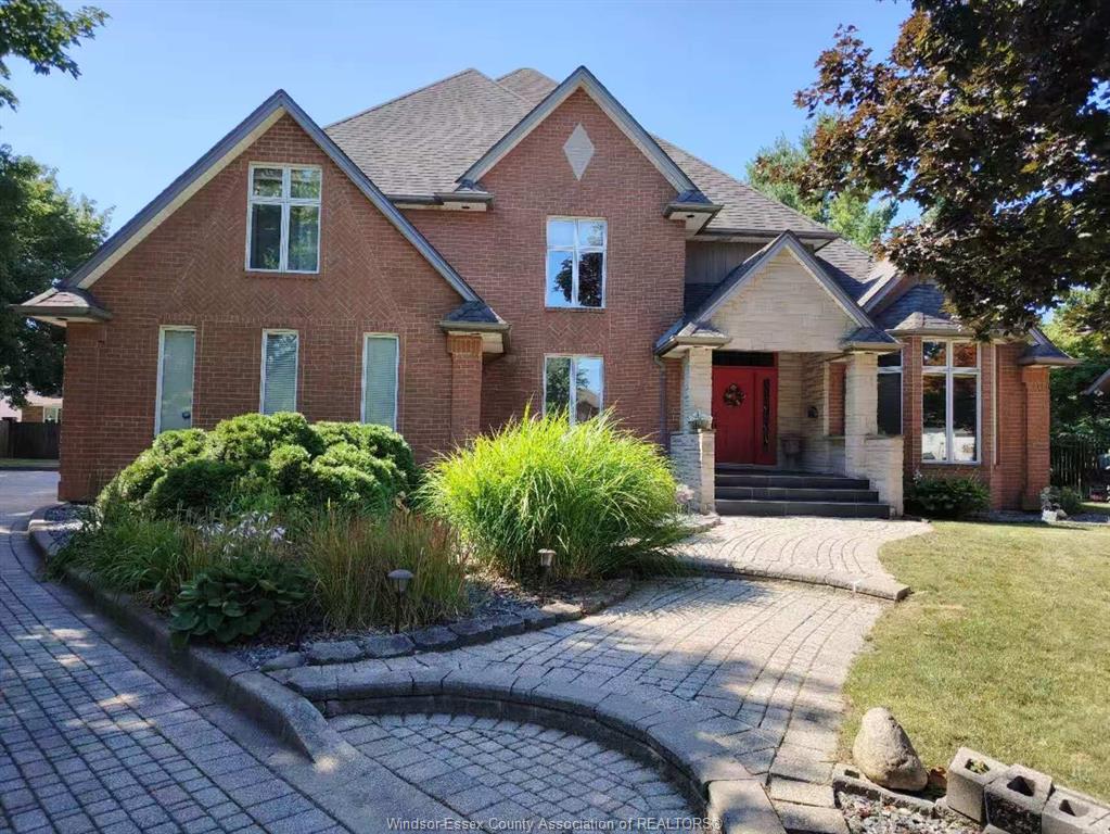 1985-omira-street-lasalle-ontario-26019313