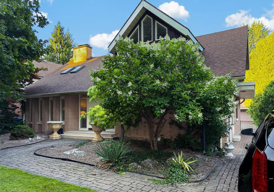 301-victoria-avenue-chatham-ontario-26019316