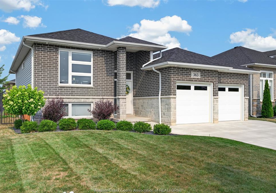 363-lavers-amherstburg-ontario-26019334