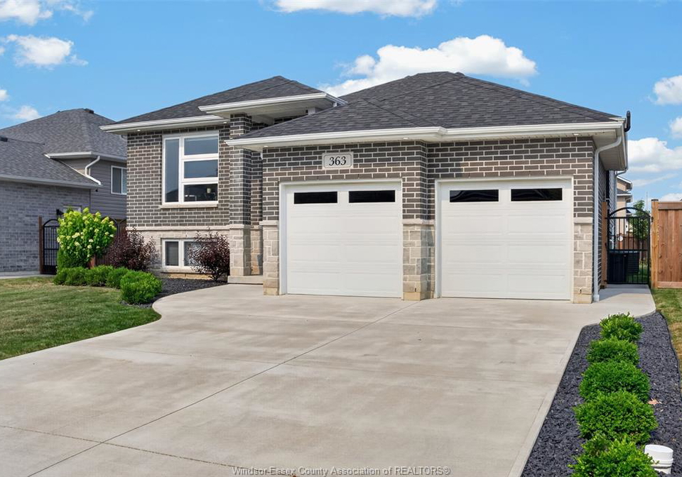 363-lavers-amherstburg-ontario-26019334