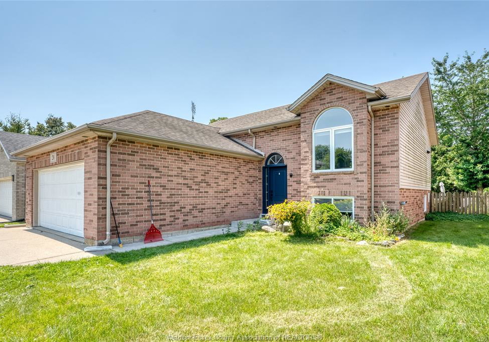 24-briarwood-essex-ontario-26019337