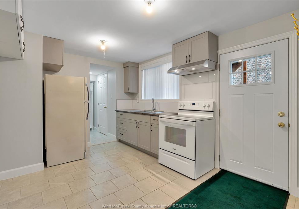 881-parent-avenue-windsor-ontario-26019345