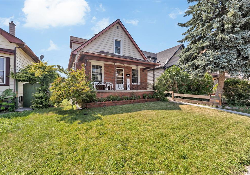 841-pierre-avenue-windsor-ontario-26019348