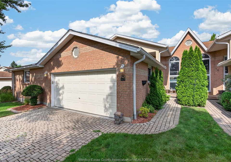 4629-eagle-crescent-windsor-ontario-26019349